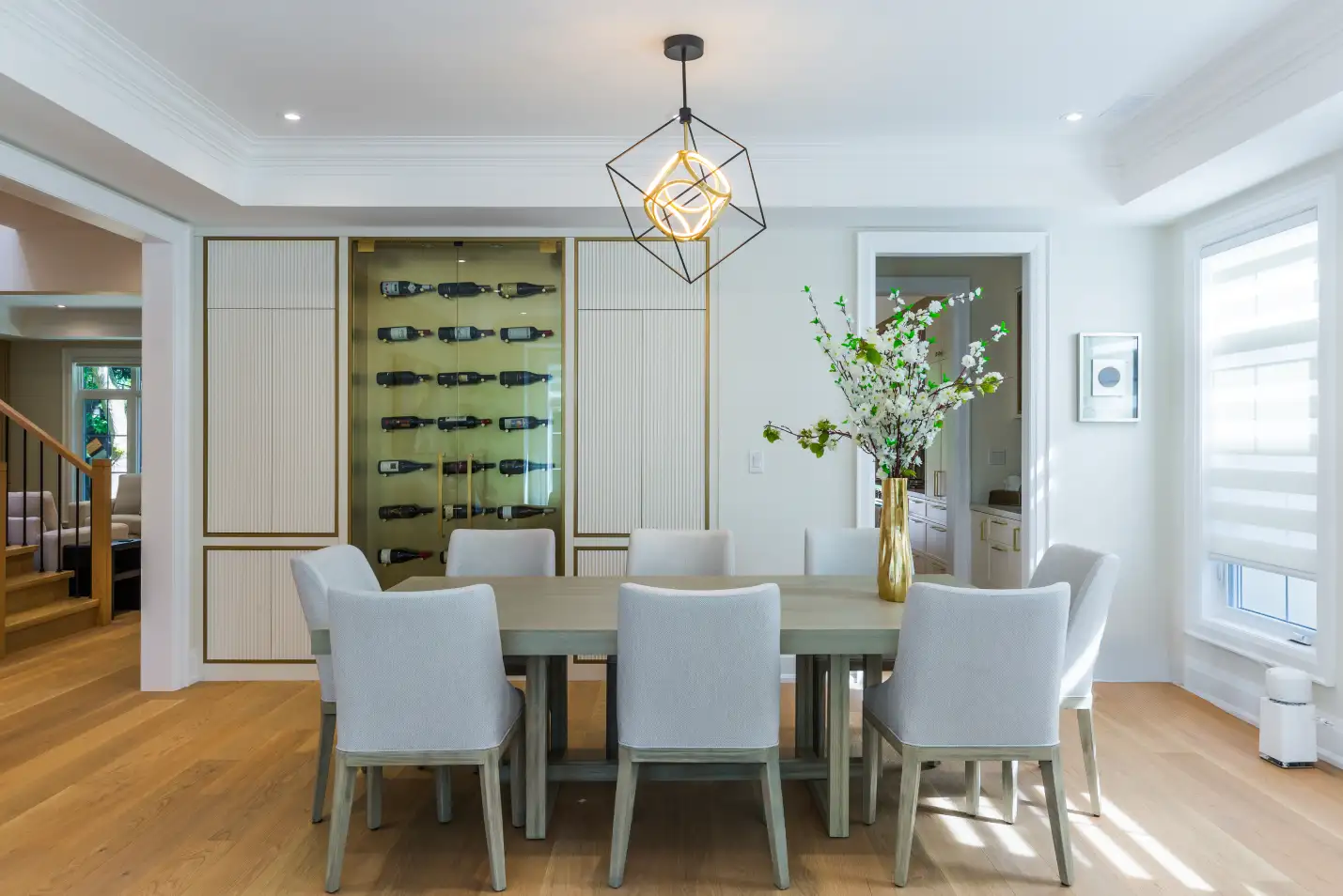 Project Laurel Dining